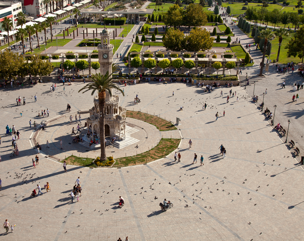 konak square 1 9 دلیل مهم برای خرید ملک در ازمیر